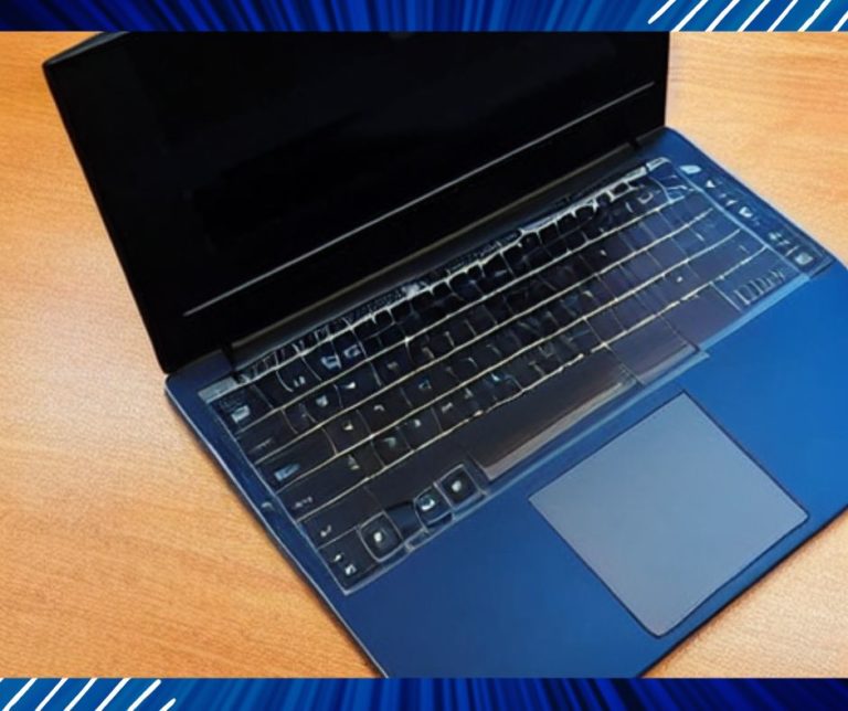 What should I do if the laptop cannot be turned on and the screen is black?